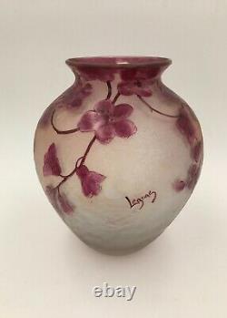 Fine Legras French Art Glass Cameo Vase
