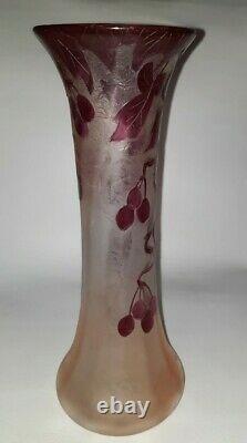 Fine Signed LEGRAS Cameo Glass Vase, Grapes Vine Leaves c. 1910 Antique French