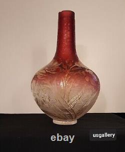 French Art Nouveau Vase in Textural Glass with Gold Foral Motif