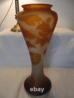 French original emile Galle cameo glass vase circa 1890 height 40cm Nasturtiums