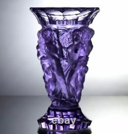 Glamorous Art Deco Alexandrite Glass Bacchantes Large Vase 1930' H. Hoffmann