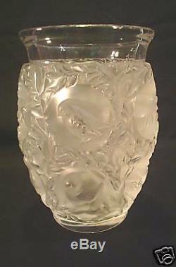 Gorgeous Lalique Frosted Crystal Bagatelle Vase