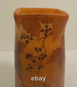 LEGRAS French Cameo Art Glass 6.75 Vase, c. 1910-1920