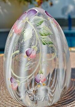 LG FentonFRENCH OPALESCENT RIB OPTIC HAND PAINTED HAND BLOWN EGG1990