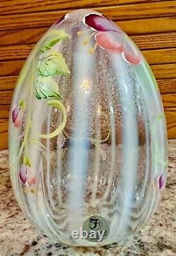 LG FentonFRENCH OPALESCENT RIB OPTIC HAND PAINTED HAND BLOWN EGG1990