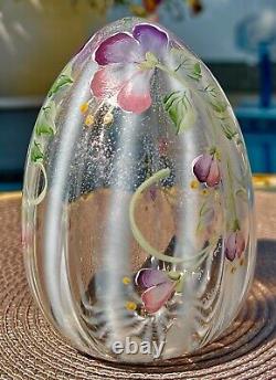 LG FentonFRENCH OPALESCENT RIB OPTIC HAND PAINTED HAND BLOWN EGG1990