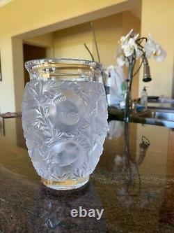 Lalique Bagatelle Sparrow Bird Vase 6 1/2 H Frosted Glass