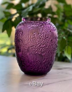 Lalique Biches Vase in Amethyst Crystal Excellent Condition Signed & Authentic