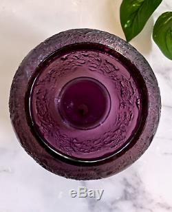 Lalique Biches Vase in Amethyst Crystal Excellent Condition Signed & Authentic