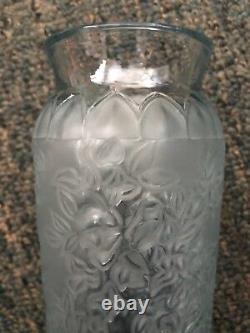 Lalique Bougainvillea Vase 6 7/8 T Light Blue