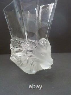 Lalique Crystal VENISE bowl / vase, Frosted Double Lion Heads Base