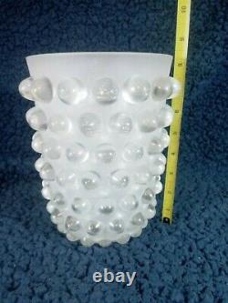 Lalique Crystal Vase MOSSI 7.71 lbs, 8.27 T x 7 W French Art Glass OBO