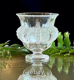 Lalique Dampierre Sparrows Vase in Mint Condition Signed Authentic Retail $895