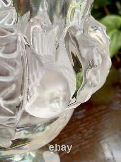 Lalique Dampierre Sparrows Vase in Mint Condition Signed Authentic Retail $895