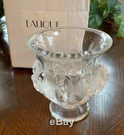 Lalique Dampierre Sparrows Vase in Mint Condition Signed Authentic Retail $895