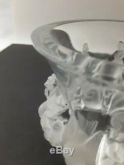 Lalique Dampierre Vase With Sparrows And Wreaths Minor Chips to Rim