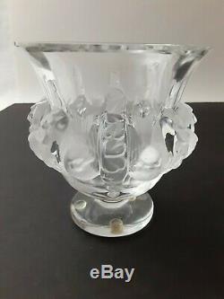 Lalique Dampierre Vase With Sparrows And Wreaths Minor Chips to Rim