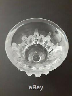 Lalique Dampierre Vase With Sparrows And Wreaths Minor Chips to Rim