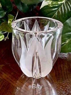 Lalique Deux Tulip (2 Tulips) Vase Mint Condition Signed & Authentic