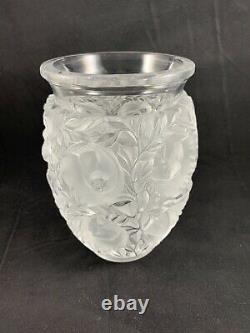 Lalique France Crystal BAGATELLE SPARROW BIRDS VASE