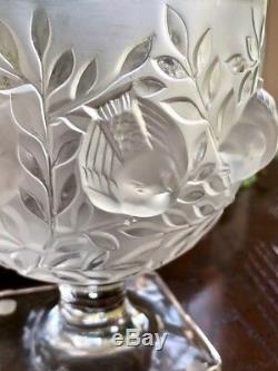 Lalique Frosted Crystal Elizabeth Vase Mint Signed Authentic Excellent Quality