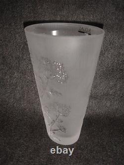 Lalique OMBELLES Small Vase/Collectible