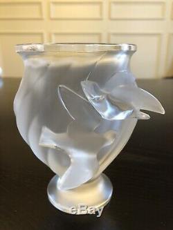 Lalique Rosine Frosted Glass Vase With Flying Doves Excellent Condition Signed