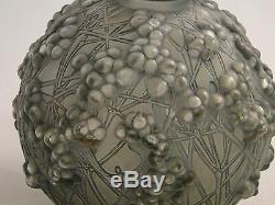 Lalique Vase Purple Cranberries 1920/30 Large Rare Shape & Design, French