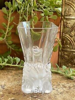 Large LALIQUE France Venise Double Lion Clear Frosted Crystal Vase PERFECTION
