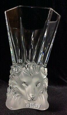 Large LALIQUE France Venise Double Lion Clear Frosted Crystal Vase PERFECTION