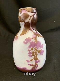 Legras French Cameo 1910-1920 Glass Vase Signed