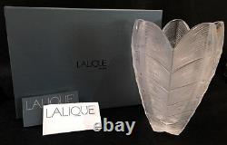 NEW Lalique Papillon Butterfly Vase in Original BOX Mint Condition RARE
