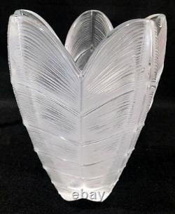 NEW Lalique Papillon Butterfly Vase in Original BOX Mint Condition RARE