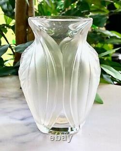 NEW Undamaged Lalique Pavie Vase 5 Tall French Crystal Signed Authentic Frosted