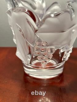 New! Hand-Signed LALIQUE Samur Grapevine Frosted Crystal Glass Vase 5-3/8