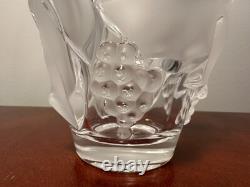New! Hand-Signed LALIQUE Samur Grapevine Frosted Crystal Glass Vase 5-3/8