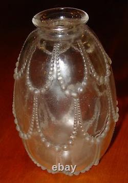 R Lalique Perles pattern vase in excellent condition-15141