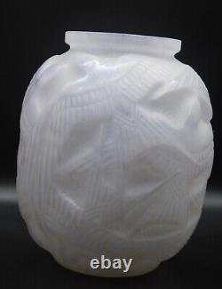 ° Rare Antique Art Deco French Glass Hirondelles Glass Vase Pierre By D'avesn