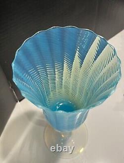 Rare Durand Art Deco Emploi Italy Opalescent Blue French Art Glass Vase Ring