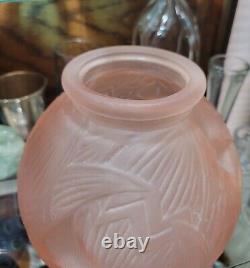 Rare Matte Pink Pierre D'Avesn French Art Deco Les Nenuphars Vase