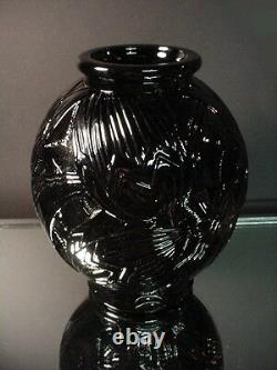 Rare Pierre D'Avesn French Art Deco Black Ebony Les Nenuphars Vase France 1925
