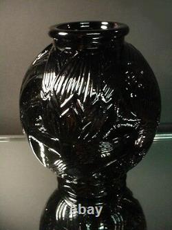 Rare Pierre D'Avesn French Art Deco Black Ebony Les Nenuphars Vase France 1925