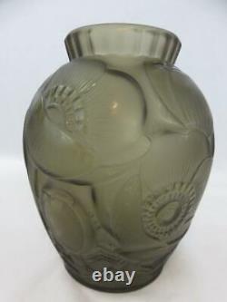 Rare Pierre d'Avesn Vase French Art Deco Smoky Gray Glass Flowers 8.75 tall