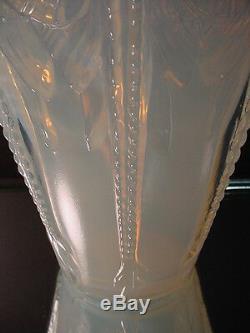 Rare Sabino Art Glass Sculpted Manta Raie Opalescent Vase Art Deco France 1930