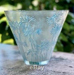 René Lalique Bluets Vase #909 c1914 Excellent Condition Signed R Lalique (Rene)