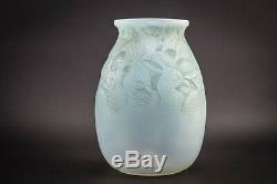 Rene Lalique Borromee Opalescent Vase C1928