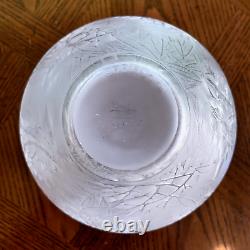 Rene Lalique Esterel Vase Excellent Condition Signed R Lalique (René)