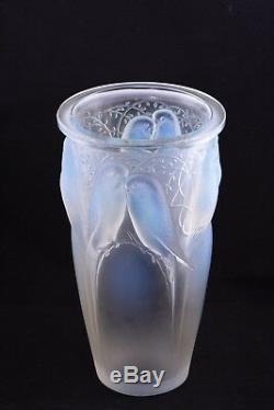 Rene Lalique France Opalescent Ceylan Vase Model 905 Circa 1924