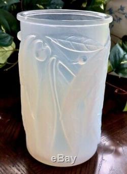 René Lalique Opalescent Blue Laurier Vase Gorgeous Signed R Lalique (Rene)