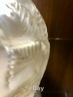 Rene Lalique Ormeaux Clear and Frosted Glass Vase (984) with Provenance